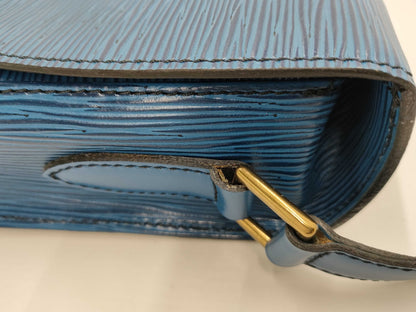 LOUIS VUITTON Epi Leather Saint-Cloud Shoulder Bag 8902VI