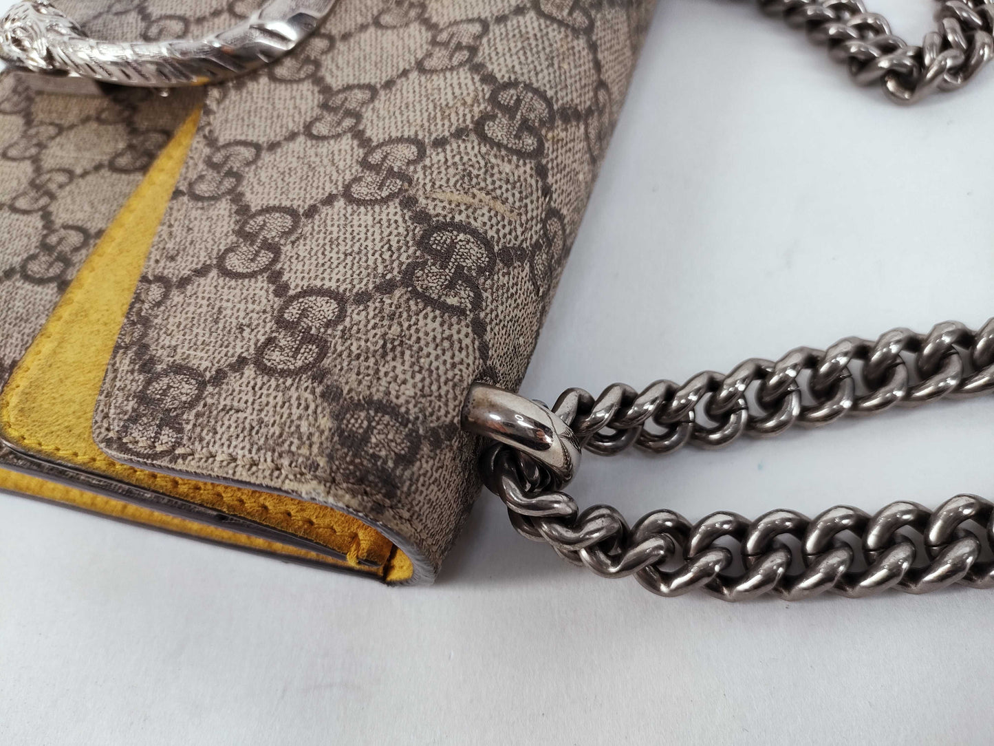GUCCI GG Supreme Dionysus Chain Shoulder Bag