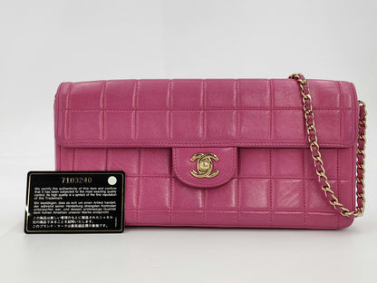 CHANEL Chocobar Chain Shoulder Bag with Turn Lock, Pink