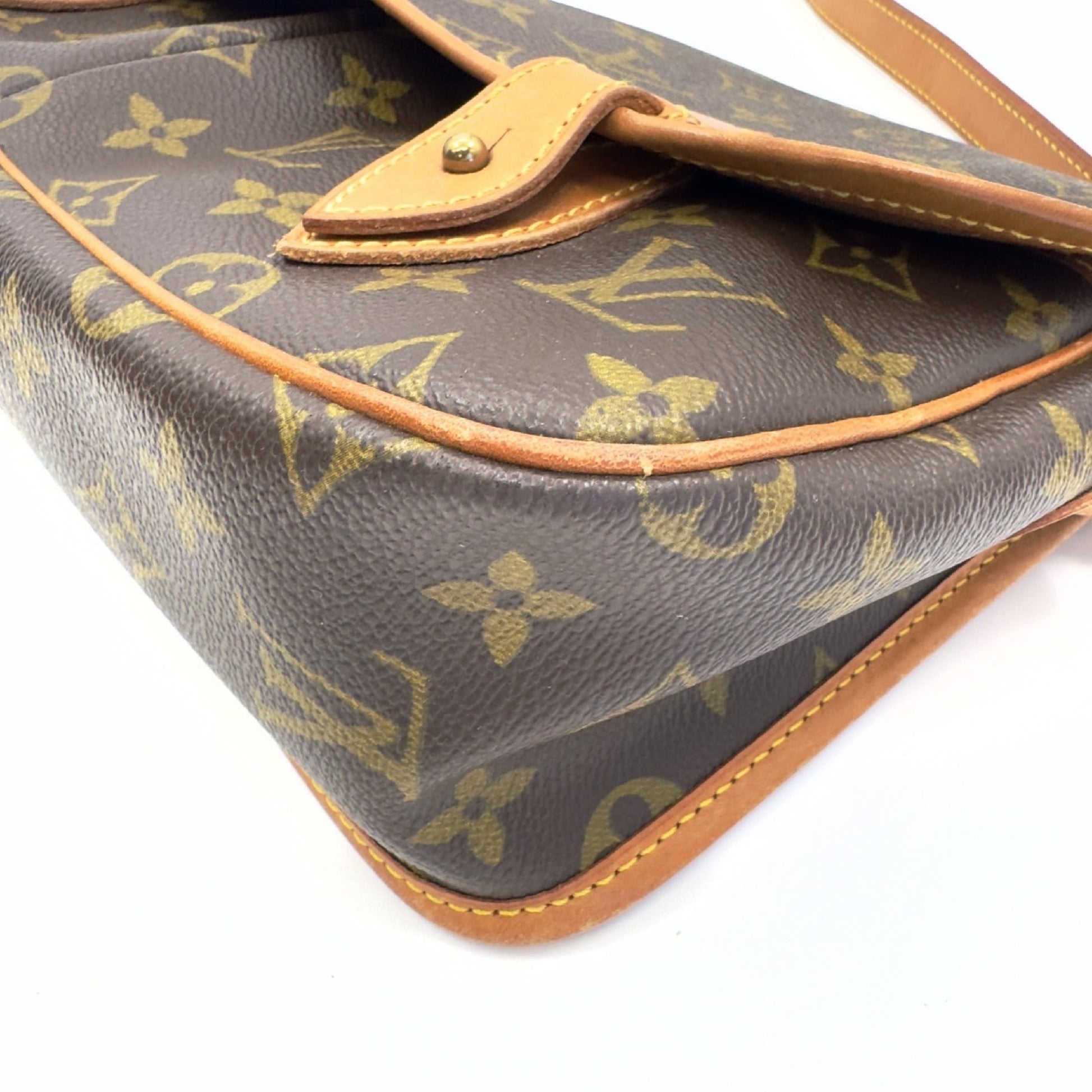 LOUIS VUITTON Monogram Gibessier 30 Shoulder Bag
