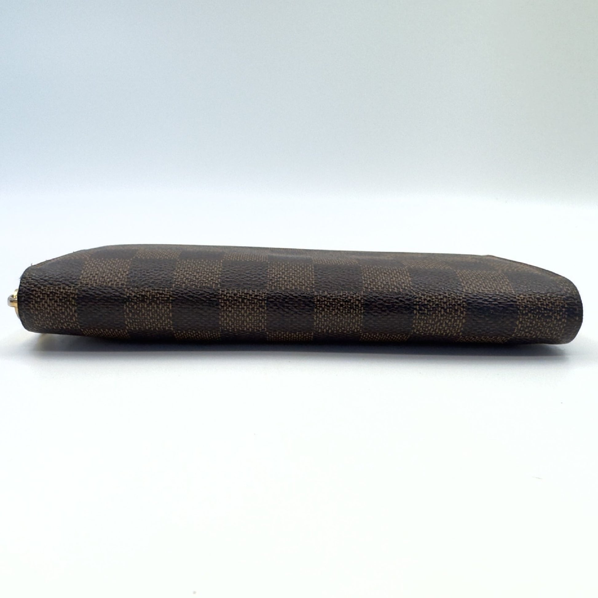 LOUIS VUITTON Damier Zippy Wallet
