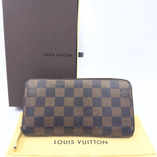 LOUIS VUITTON Damier Zippy Wallet