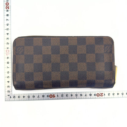 LOUIS VUITTON Damier Zippy Wallet