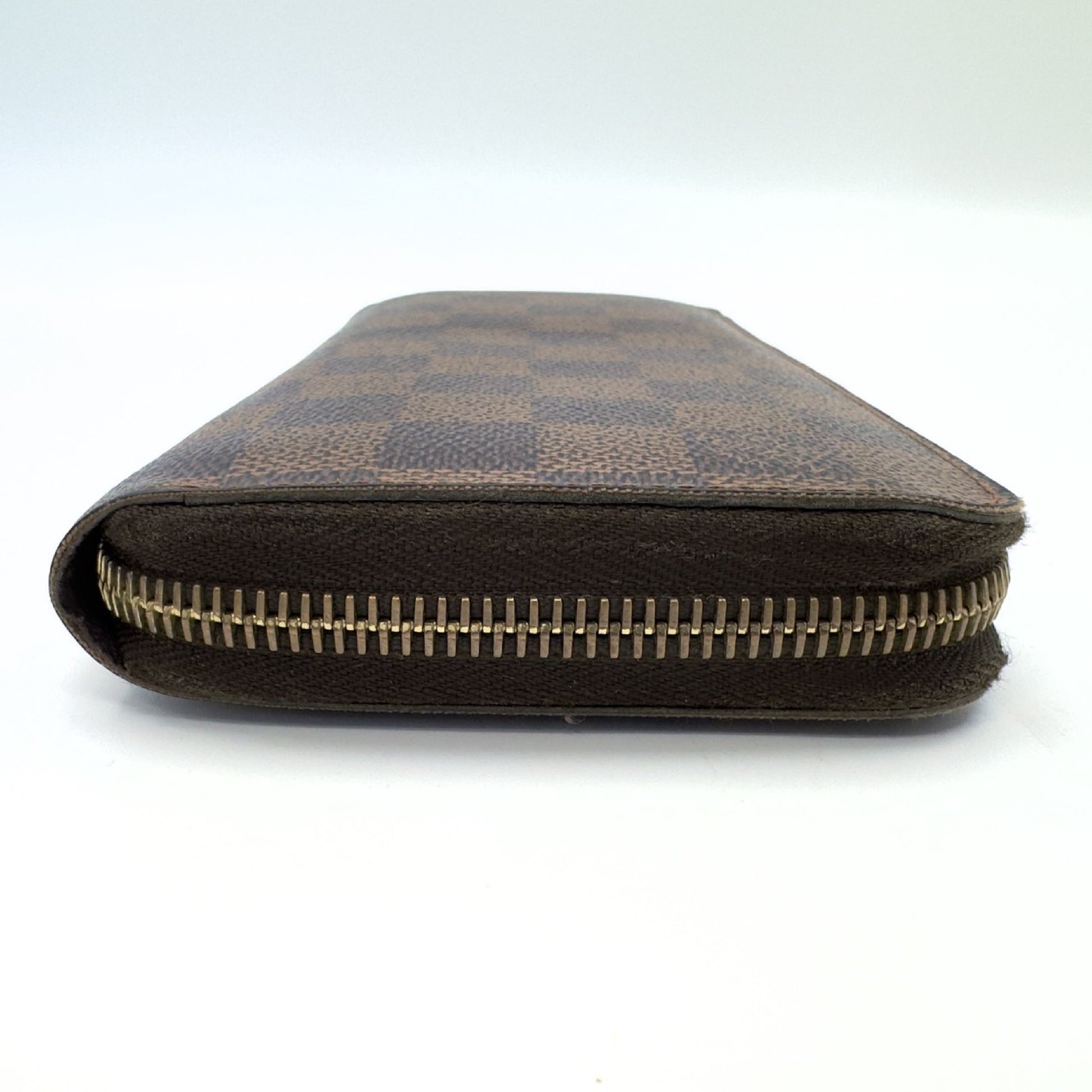 LOUIS VUITTON Damier Zippy Wallet