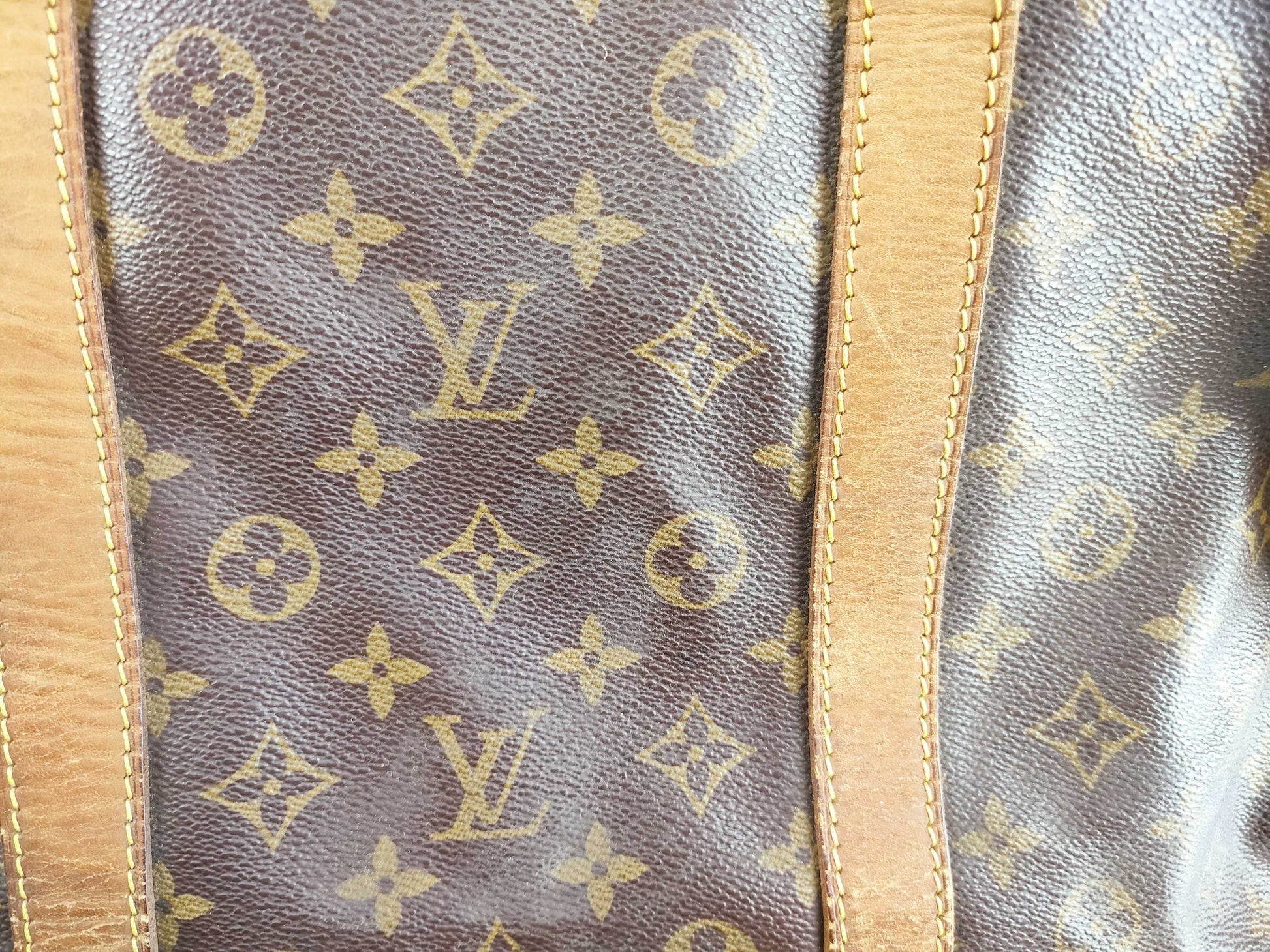 LOUIS VUITTON Monogram Keepall Bandouliere Boston Bag