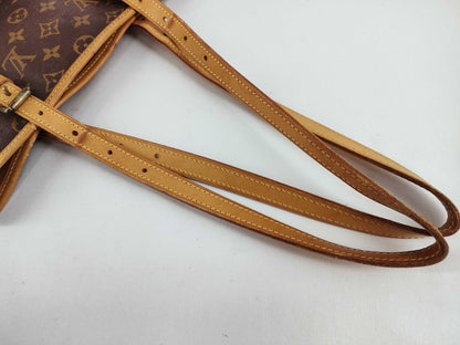 LOUIS VUITTON Monogram Bucket GM Tote Bag