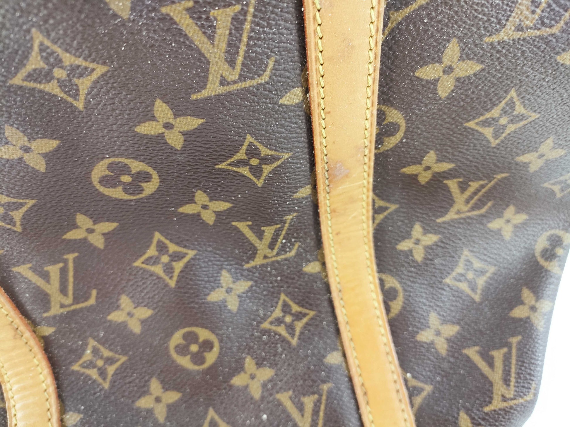LOUIS VUITTON Monogram Bucket GM Tote Bag