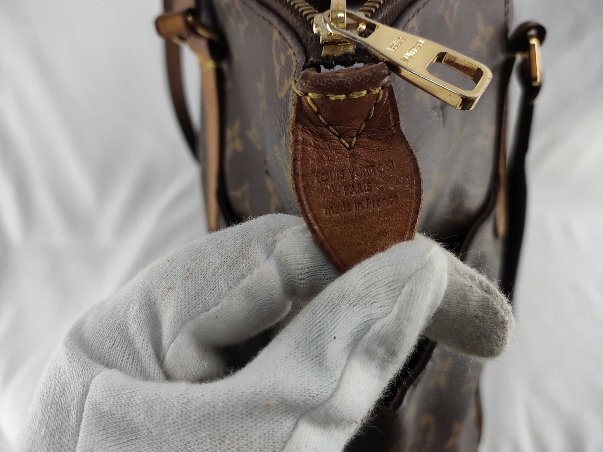 LOUIS VUITTON Monogram Totally Handbag