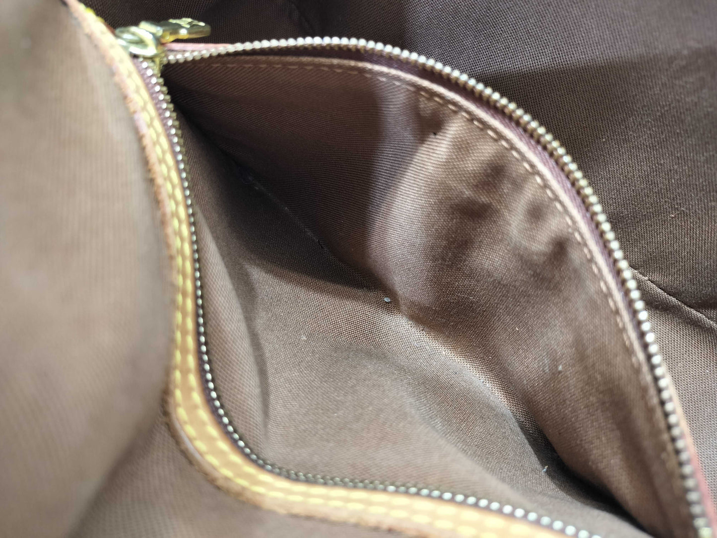 LOUIS VUITTON M42250 Monogram Sologne Shoulder Bag