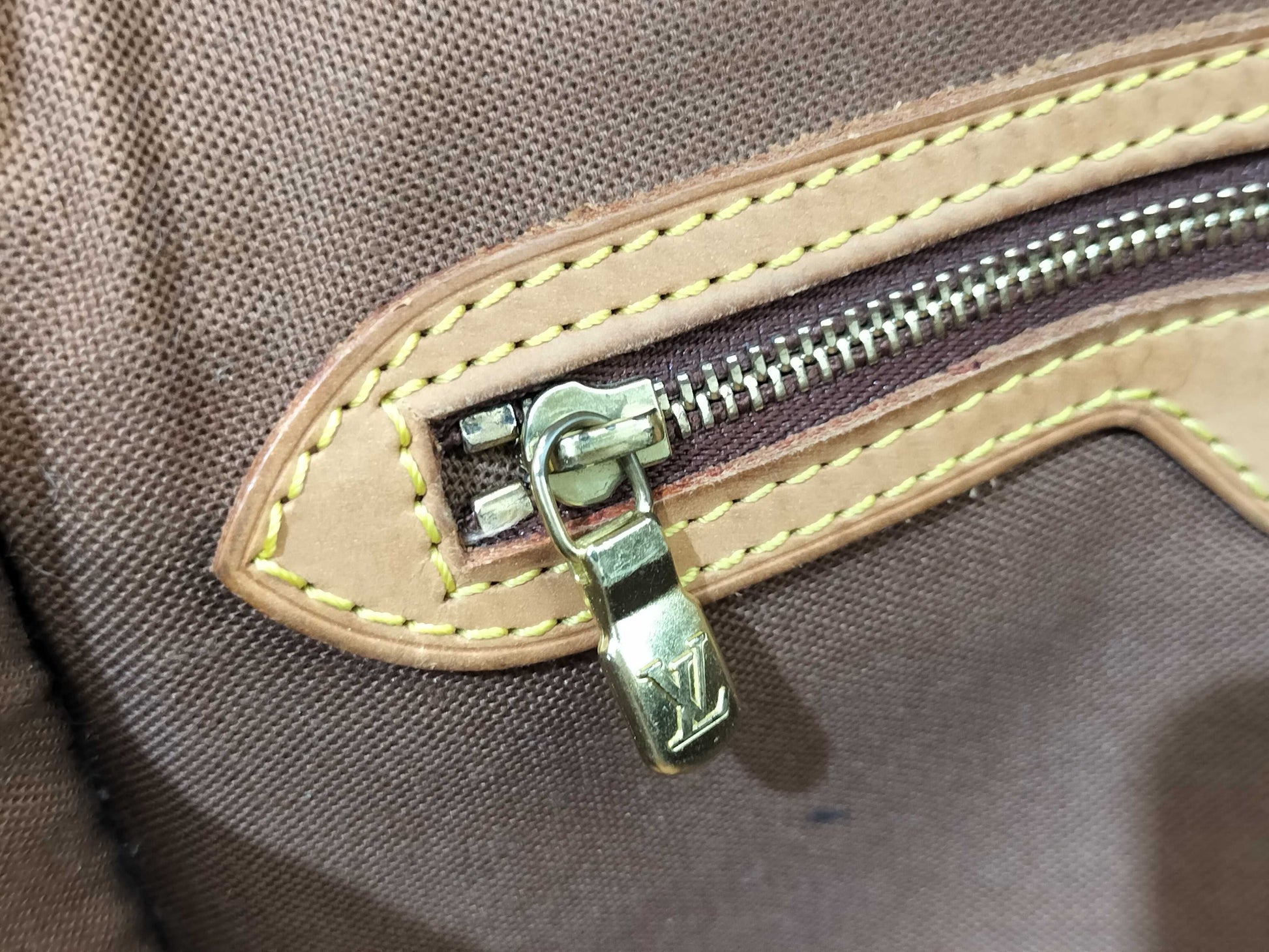 LOUIS VUITTON M42250 Monogram Sologne Shoulder Bag