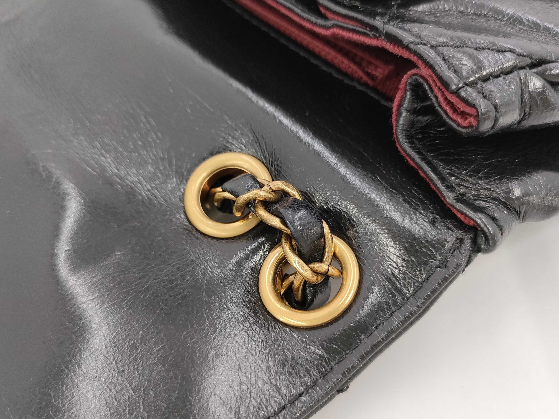 CHANEL Matelasse Shoulder Bag, Vintage Calfskin, Black, 20 Series