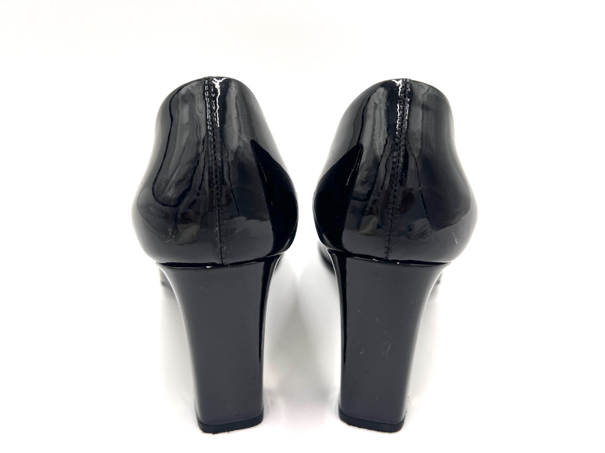 GUCCI 247696 Studded Chunky Heel Patent Leather Pumps in Black, Size 36 1/2