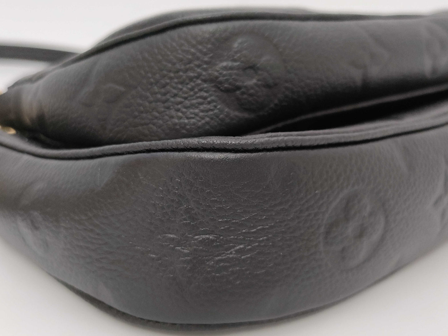 LOUIS VUITTON Pochette Accessoires Empreinte Black Noir Shoulder Bag