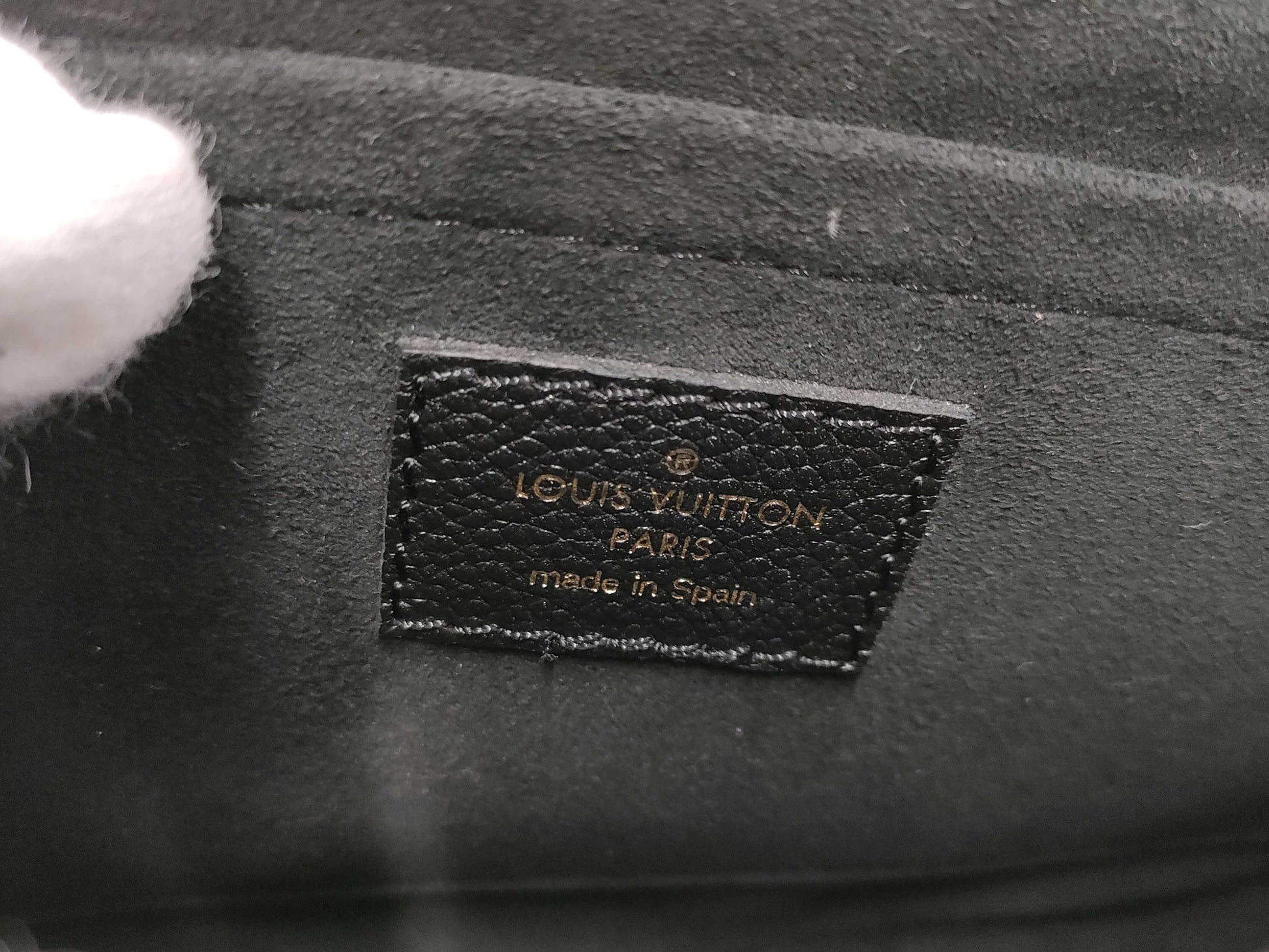 LOUIS VUITTON Pochette Accessoires Empreinte Black Noir Shoulder Bag