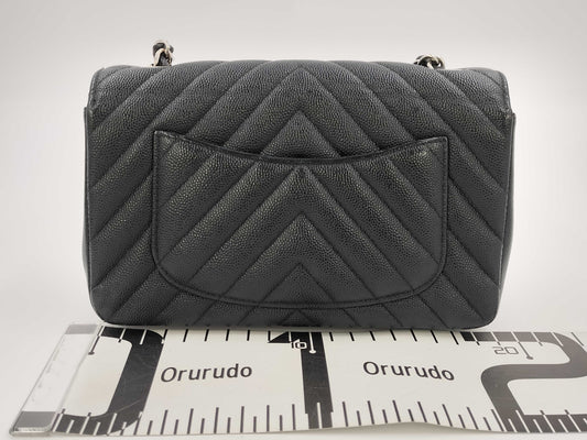 CHANEL Mini Matelasse V-Stitch Chevron Black G Hardware G Card Shoulder Bag