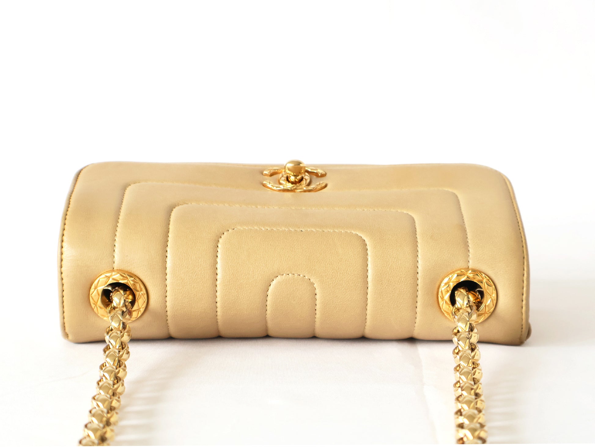 CHANEL Mademoiselle 19 Beige Lambskin Beaded Chain Shoulder Bag with Seal