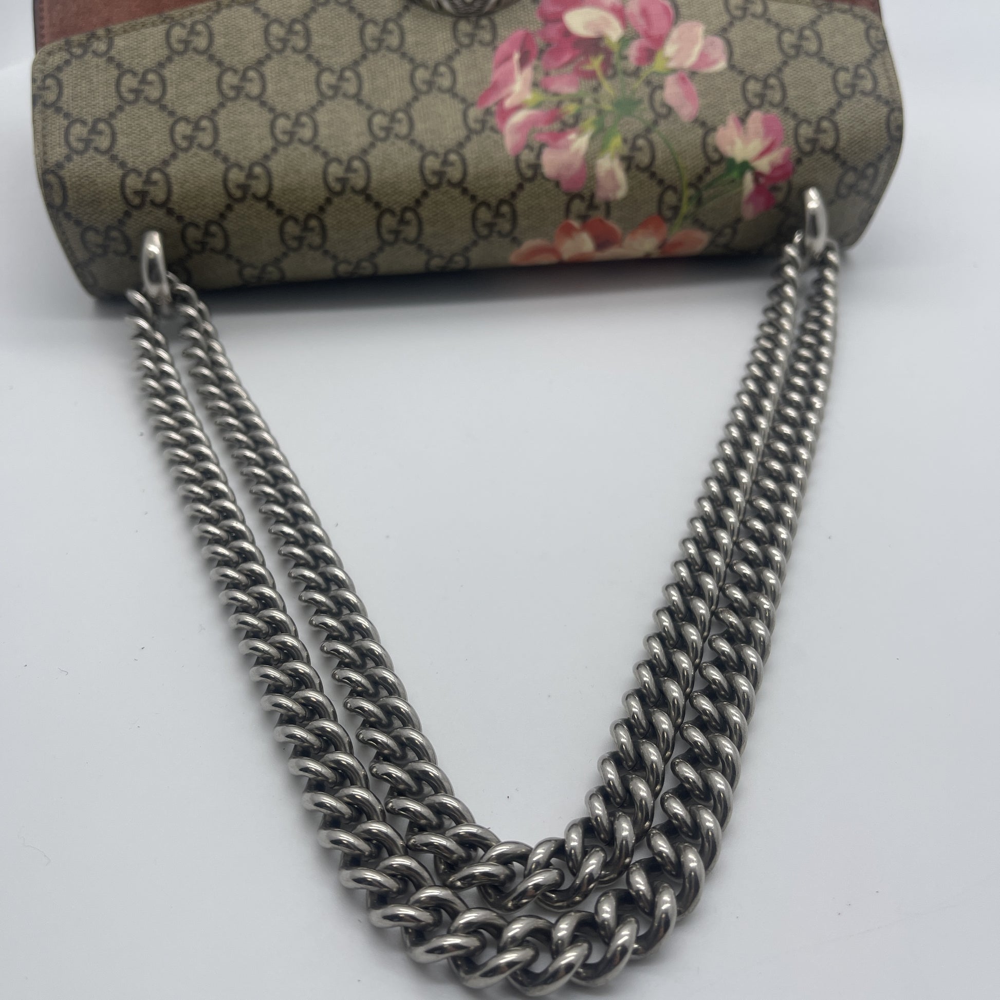GUCCI GG Supreme Floral Dionysus Shoulder Bag