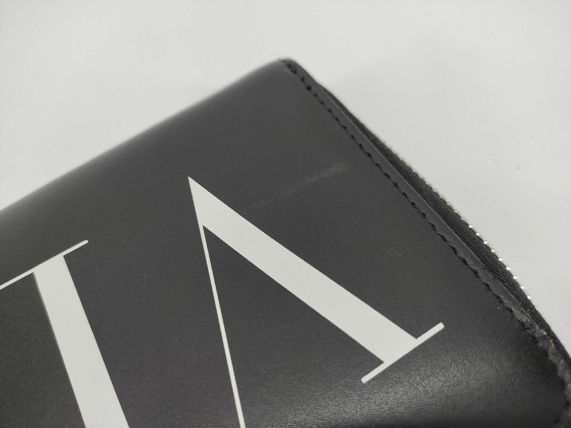 VALENTINO VLTN logo long wallet