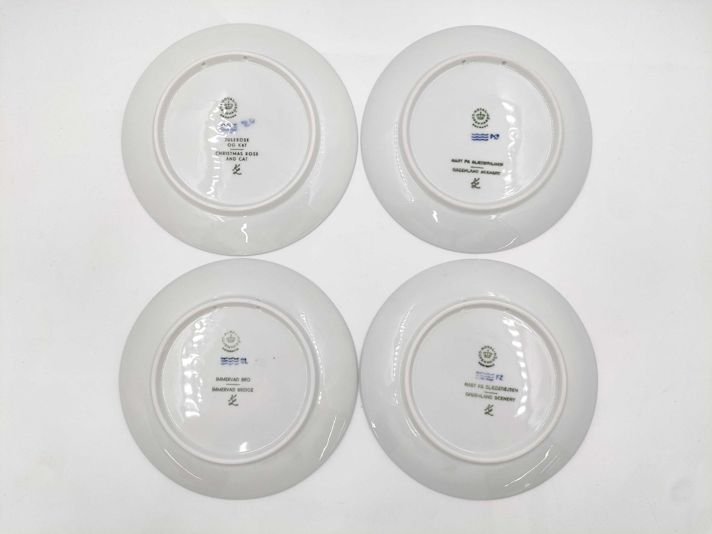 ROYAL COPENHAGEN Copenhagen Annual Plate Set of 4