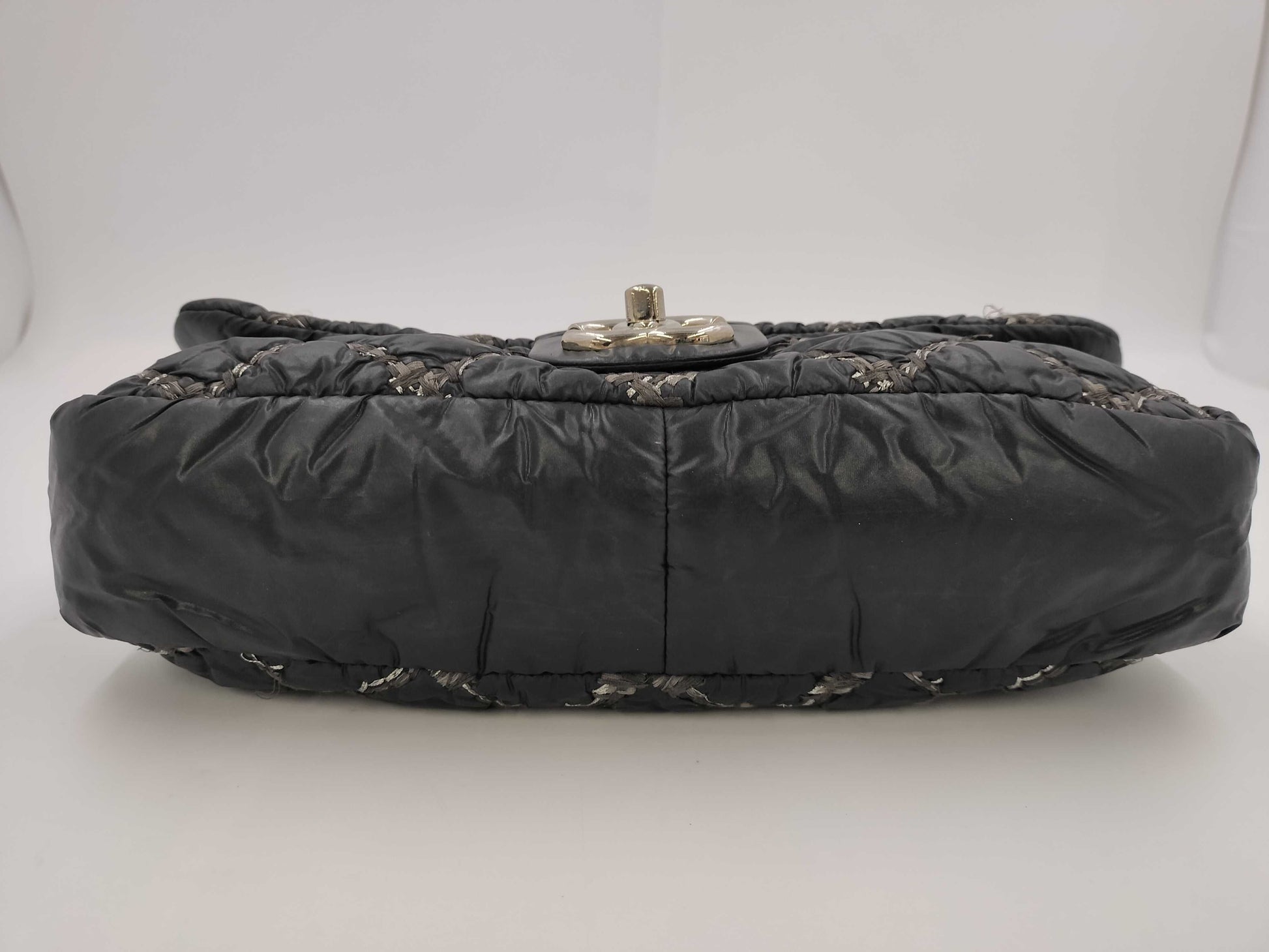CHANEL Parisian Bubble Quilt Double Chain Shoulder Bag No. 14