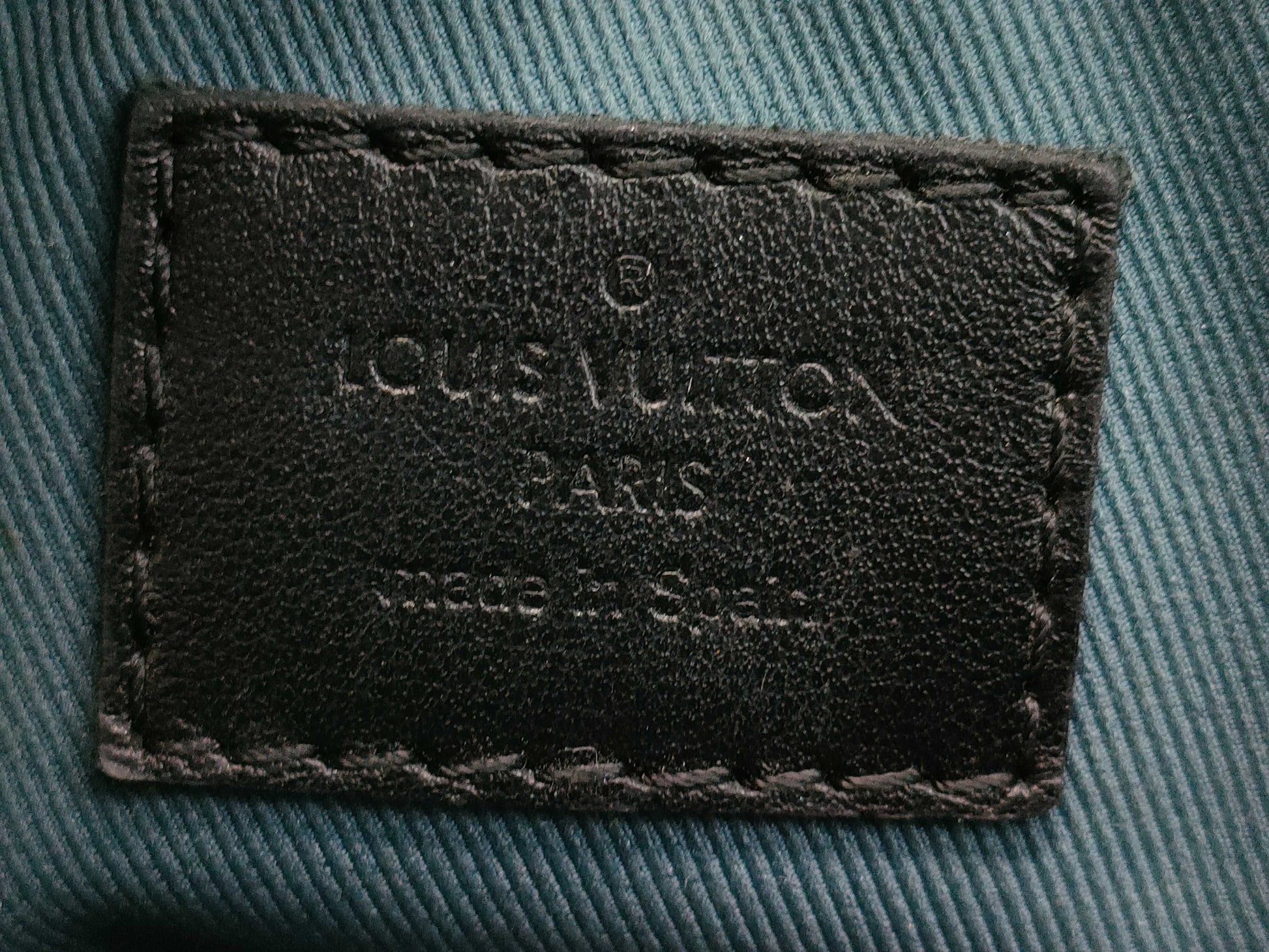 LOUIS VUITTON Alpha Messenger Damier Graphite Shoulder Bag N40188 CA4129