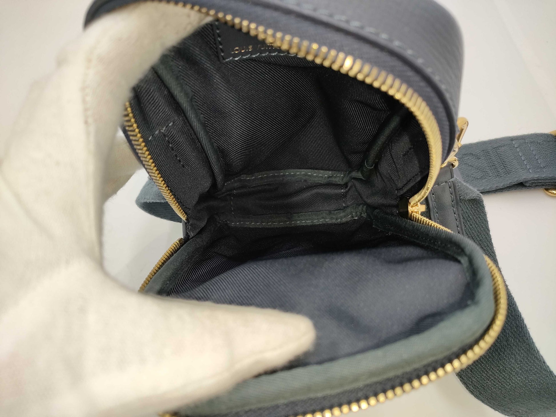 LOUIS VUITTON Louis Vuitton Camera Bag Shoulder Bag