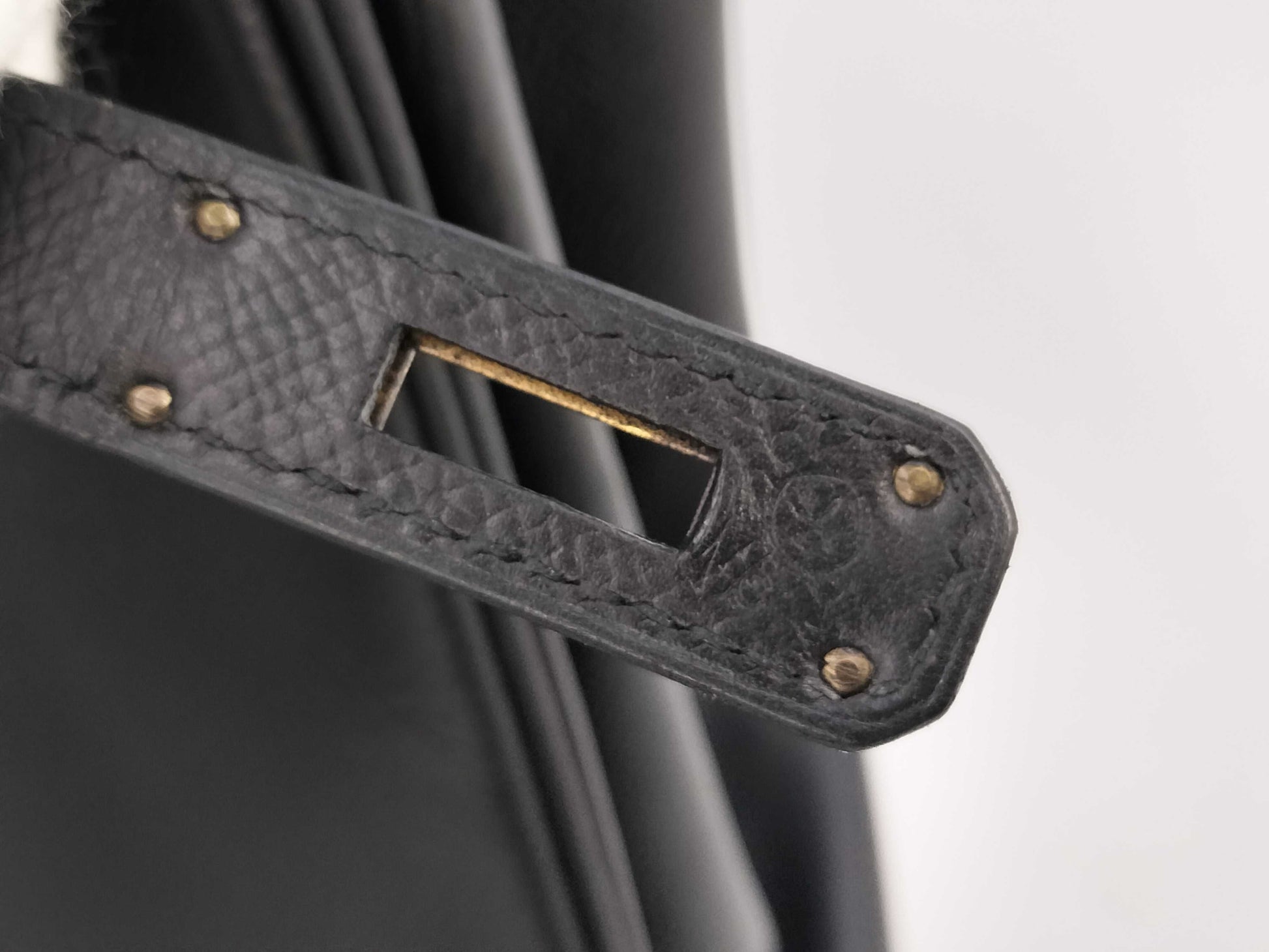 HERMES Birkin 40 Couchvel Black Handbag with 〇X Stamp