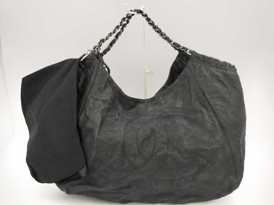 CHANEL Caviar Skin Large Wrinkled Handbag, Size 10