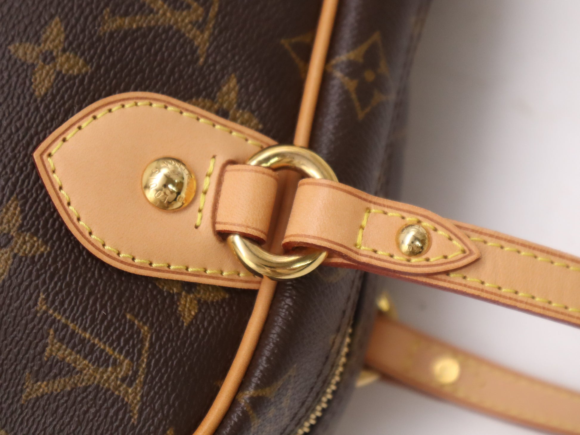 LOUIS VUITTON M95566 Monogram Montorgueil GM Handbag with Dust Bag, Padlock, and Two Keys