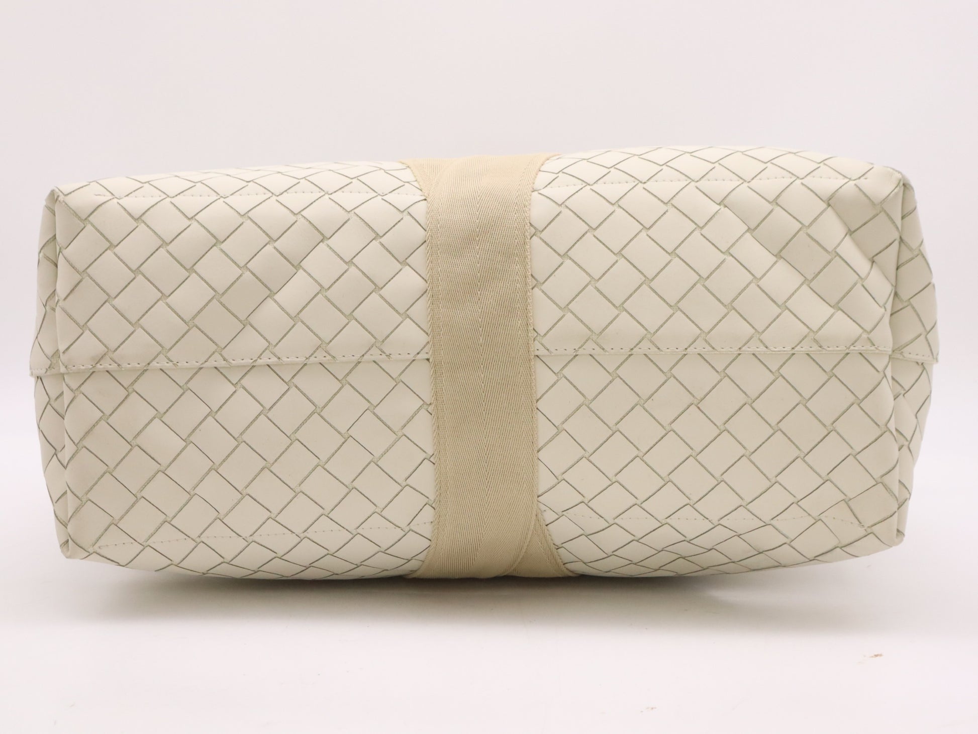 BOTTEGA VENETA P01574389N Intrecciato New Rubber Scorpito Tote Bag Beige White Tote Bag