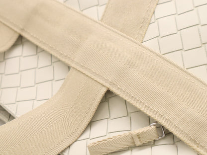 BOTTEGA VENETA P01574389N Intrecciato New Rubber Scorpito Tote Bag Beige White Tote Bag