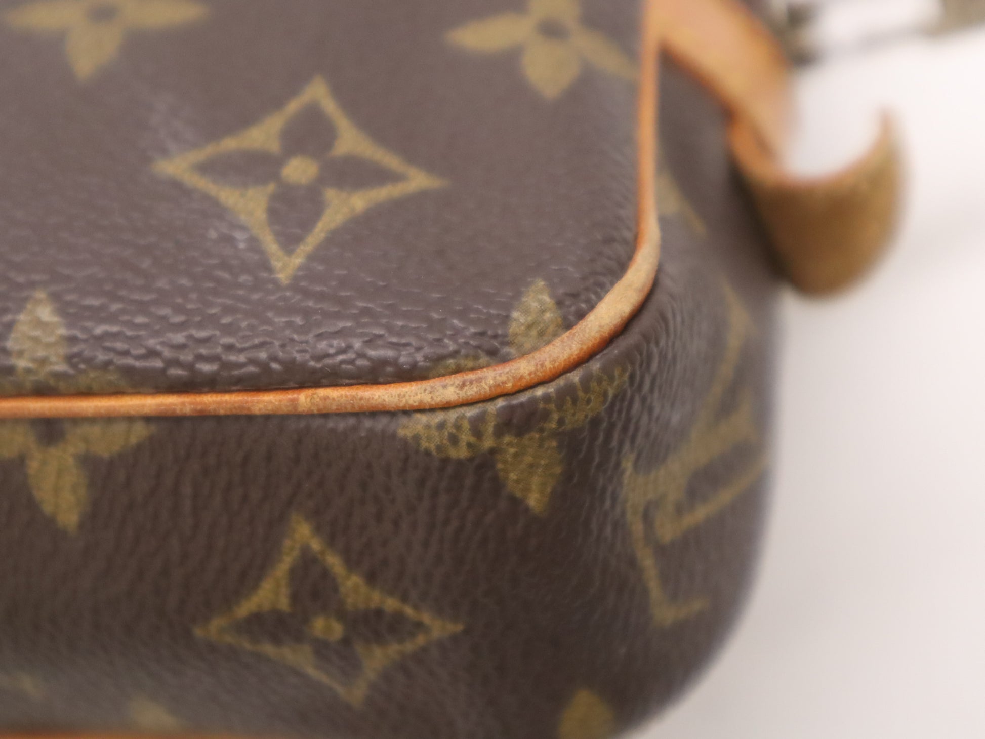 LOUIS VUITTON M51828 Monogram Pochette Marly Bandouliere Shoulder Bag