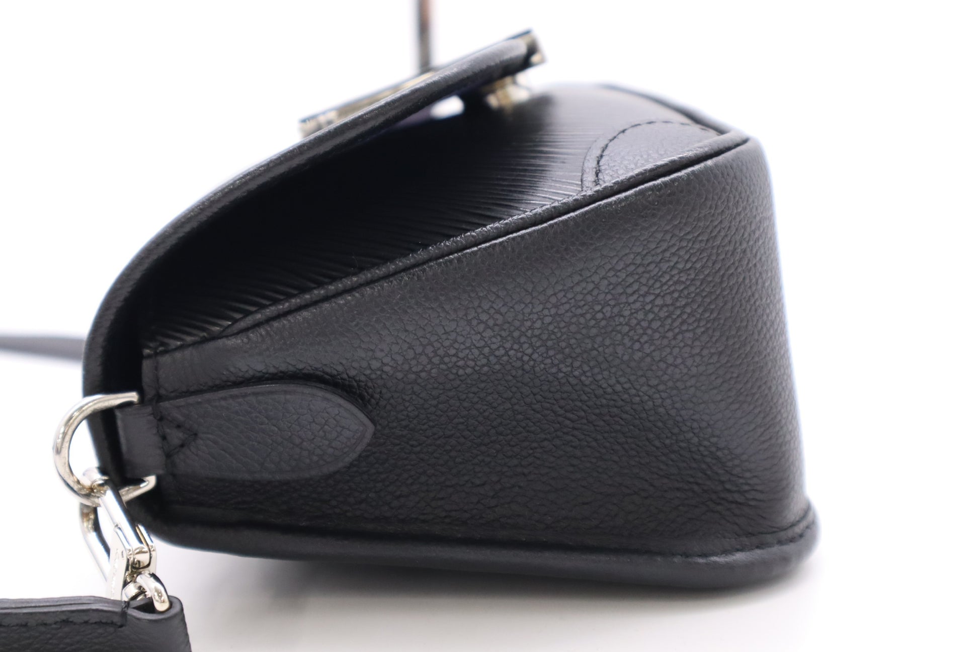 LOUIS VUITTON M59386 Epibusi NM Shoulder Bag with RFID Reader, No Serial Tag, Shoulder Strap and Dust Bag Included