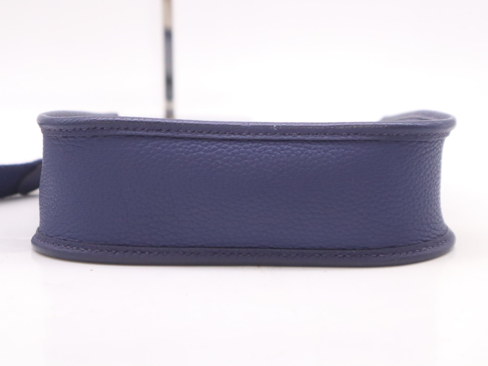 HERMES Taurillon Clemence B Stamp Evelyn Amazon TPM Blue Saphir Shoulder Bag with Shoulder Strap and Dust Bag
