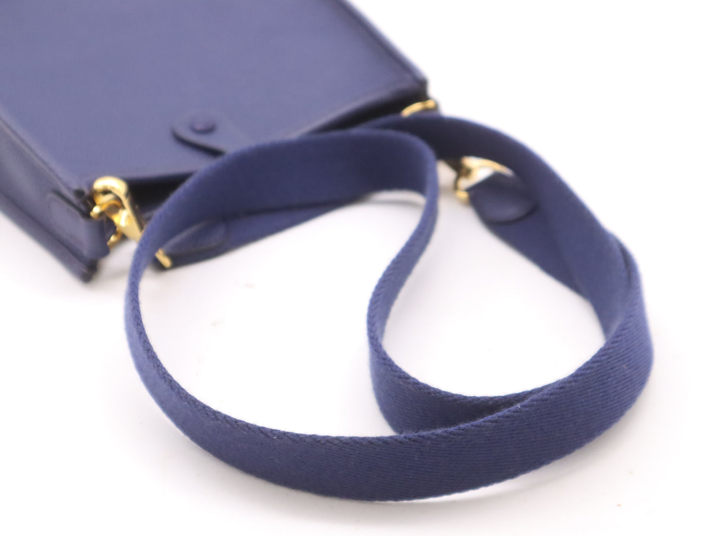 HERMES Taurillon Clemence B Stamp Evelyn Amazon TPM Blue Saphir Shoulder Bag with Shoulder Strap and Dust Bag