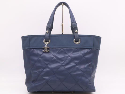 CHANEL Paris Biarritz Tote MM Leather Canvas with Silver Hardware, Navy Seal 15564244 Tote Bag
