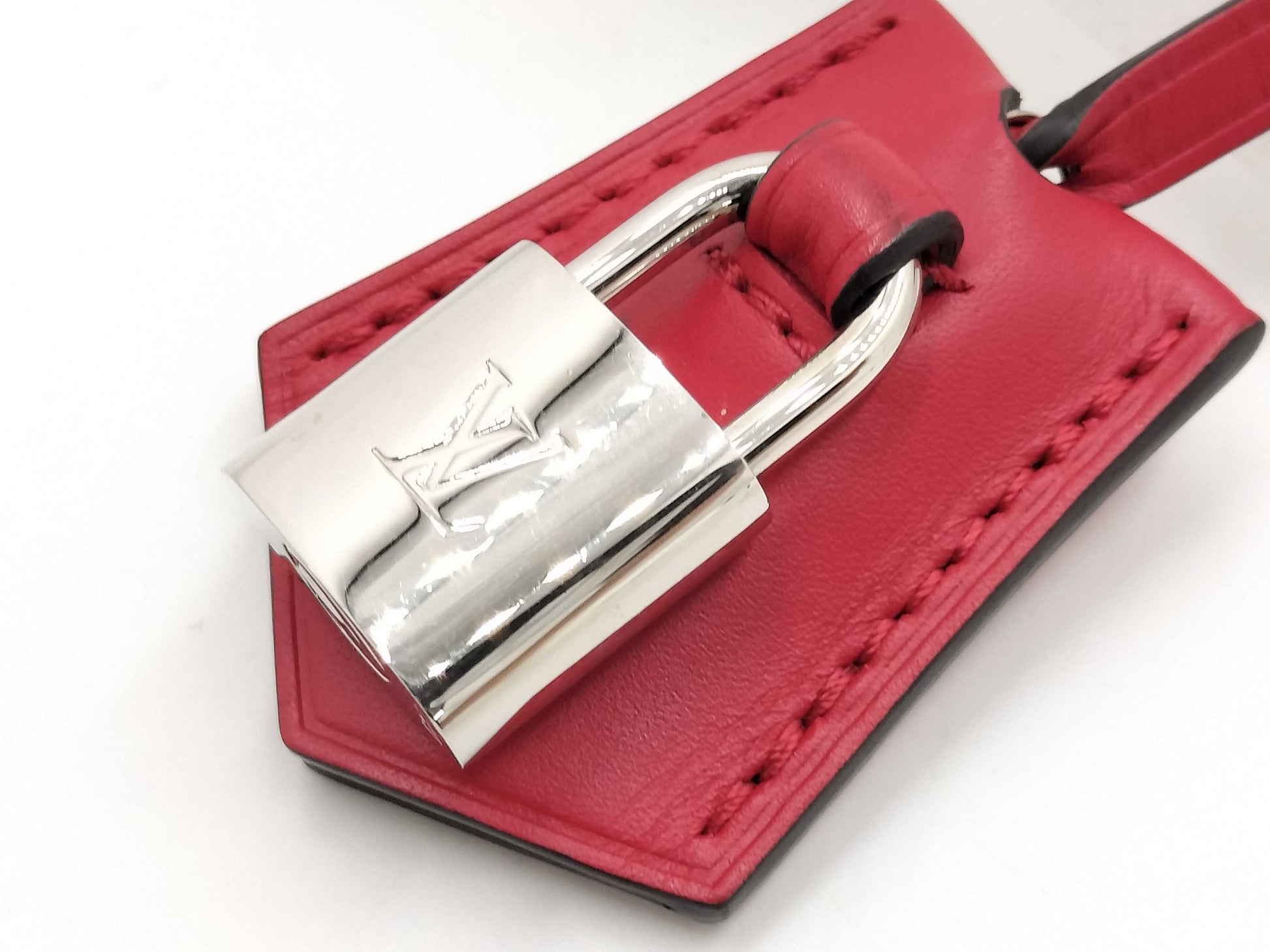LOUIS VUITTON Very Tote M43542 Red with Silver Hardware and Leather RFID Tote Bag