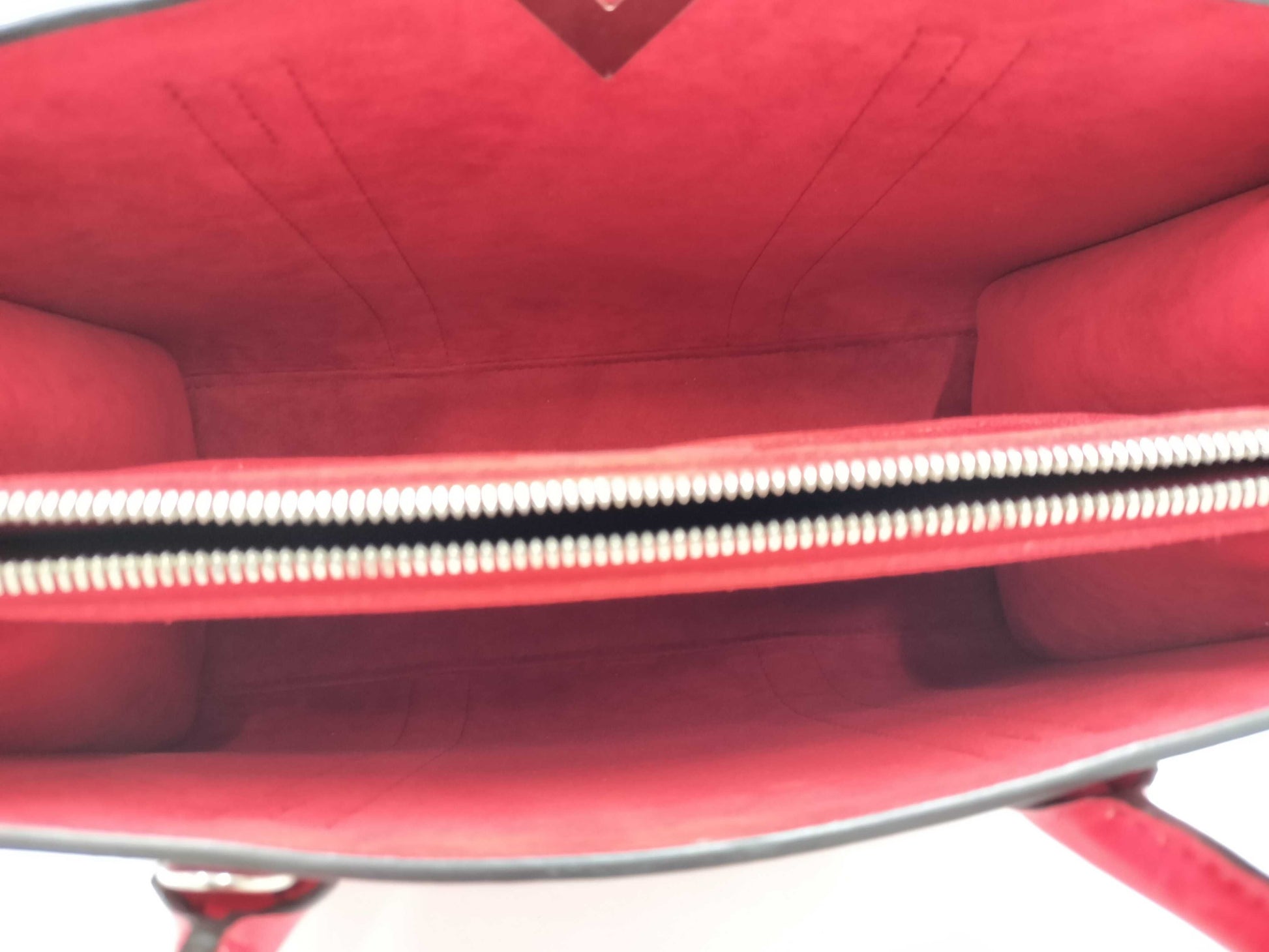LOUIS VUITTON Very Tote M43542 Red with Silver Hardware and Leather RFID Tote Bag