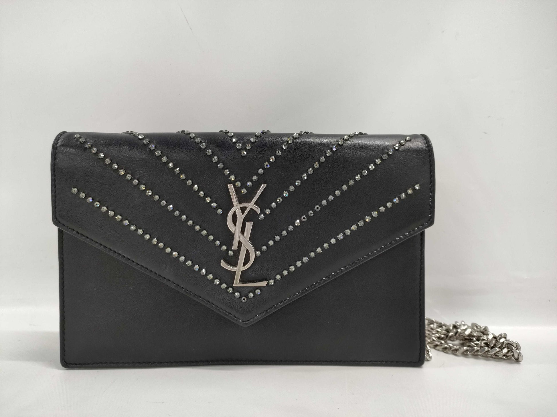 SAINT LAURENT Cassandra Envelope Stud Chain Wallet in Black Calfskin with Silver Hardware. Shoulder Bag.