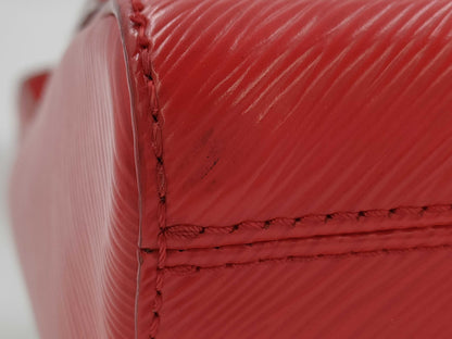 LOUIS VUITTON Twist MM Chain Shoulder Bag in Red with Silver Hardware and Epi Leather, M50523 FL3166, Mirrored Shoulder Bag
