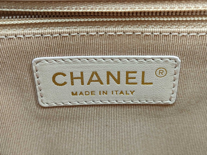 CHANEL Design Stitch Chain Shoulder Bag with Lambskin and Gold Hardware, 23078341, No Cards Included