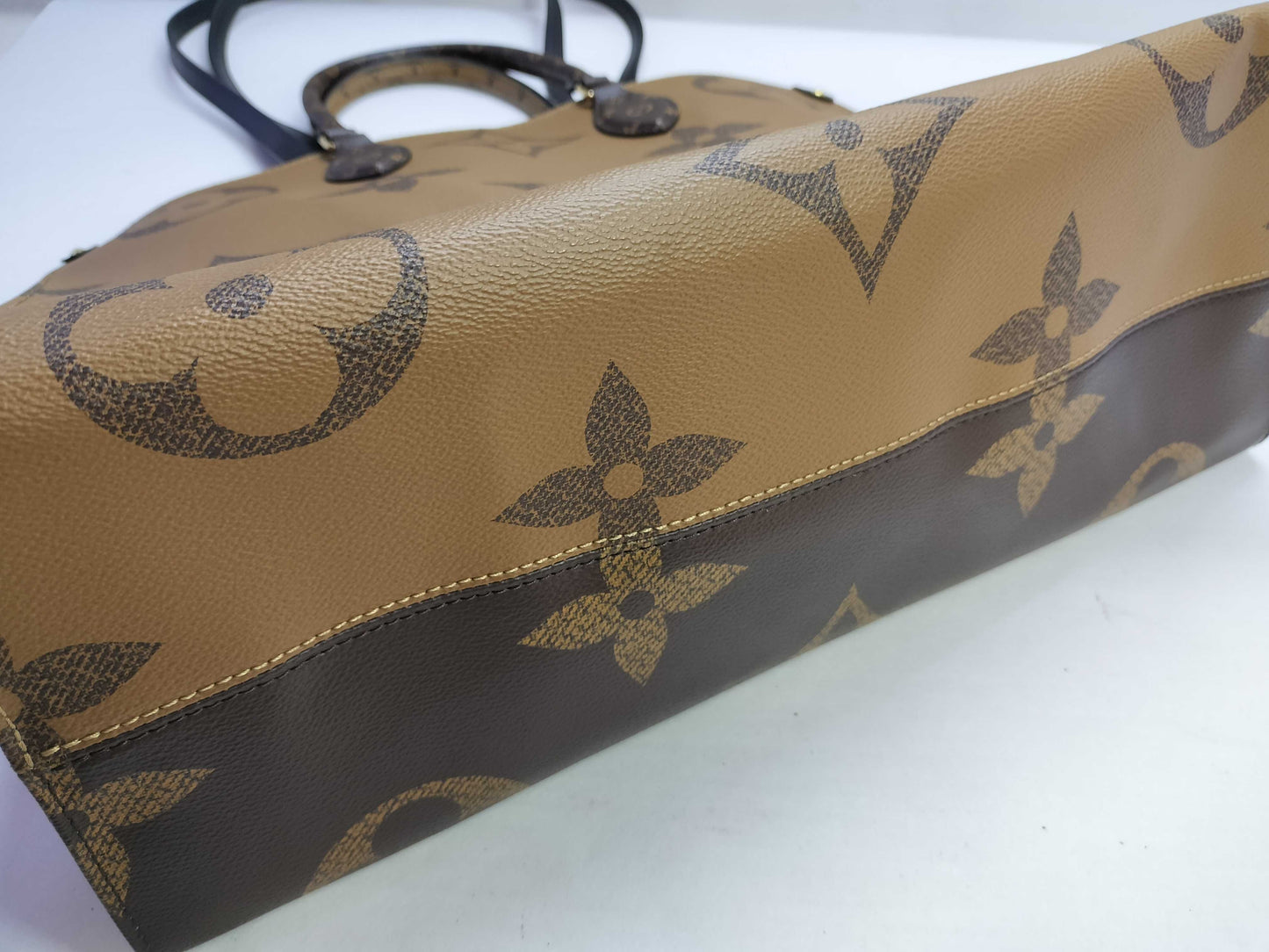 LOUIS VUITTON On the Go GM Monogram Monogram Giant M44576 Tote Bag
