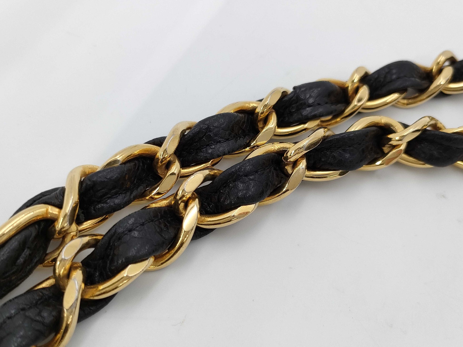 CHANEL Mademoiselle Chain Shoulder Bag with Caviar Skin