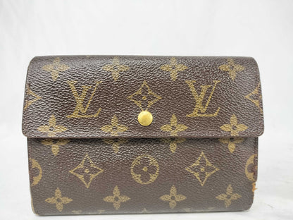 LOUIS VUITTON Monogram LOUIS VUITTON Wallet Monogram Wallet