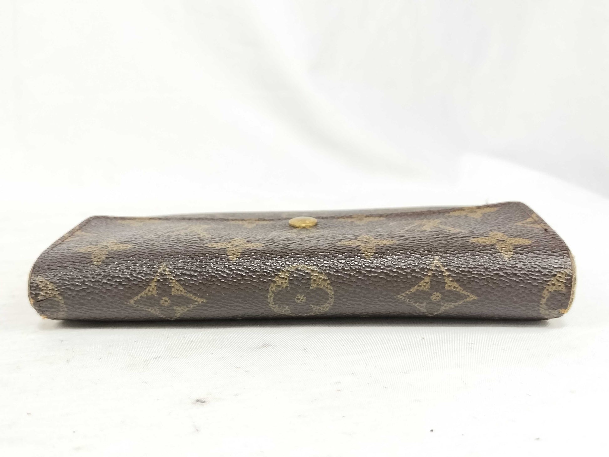 LOUIS VUITTON Monogram LOUIS VUITTON Wallet Monogram Wallet