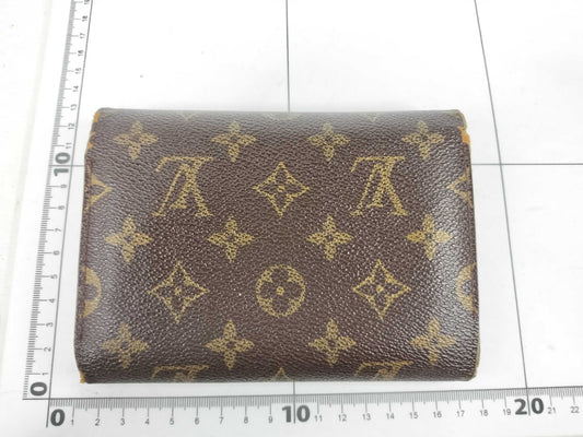 LOUIS VUITTON Monogram LOUIS VUITTON Wallet Monogram Wallet