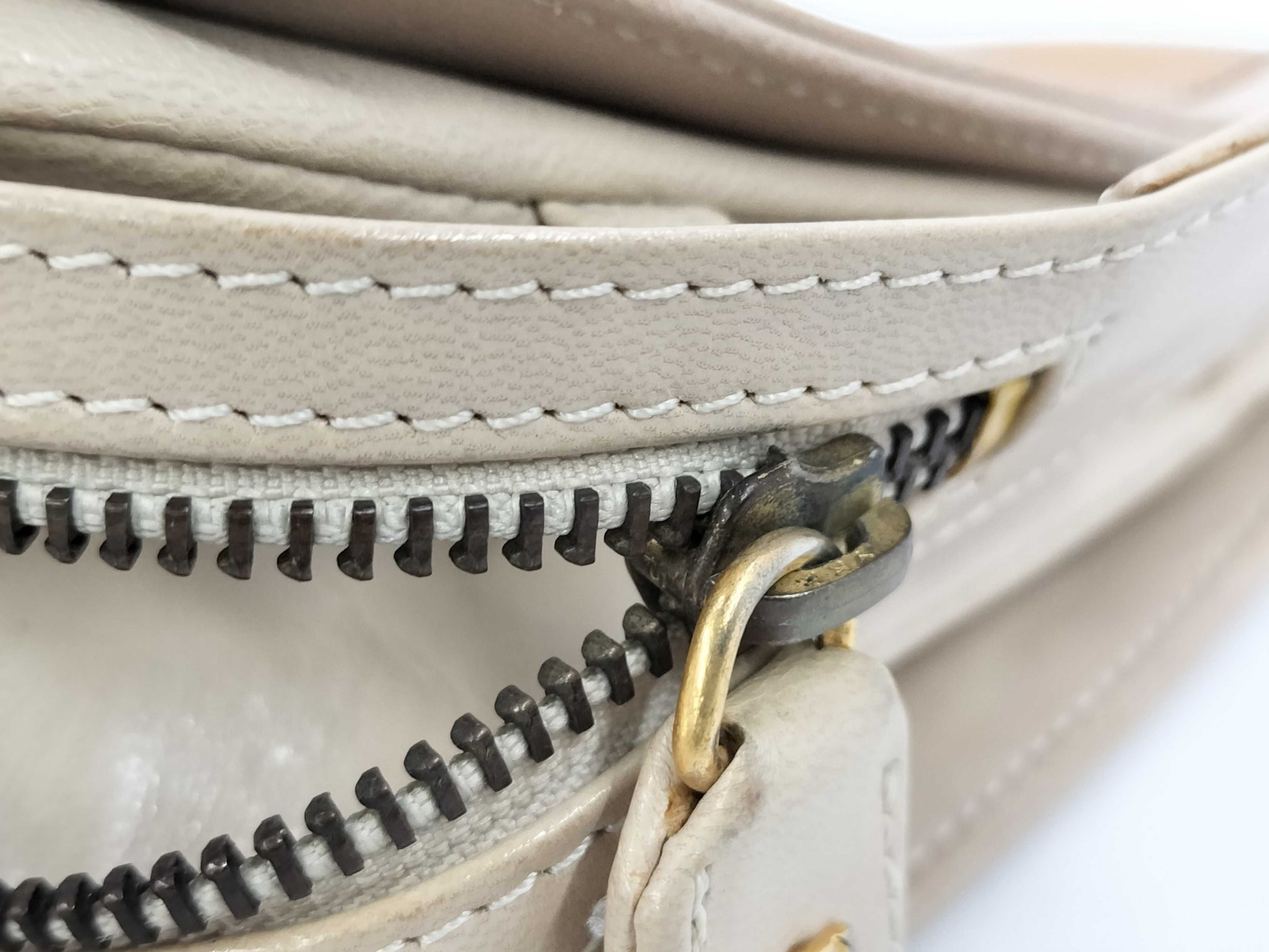FENDI FF hardware handbag handbag