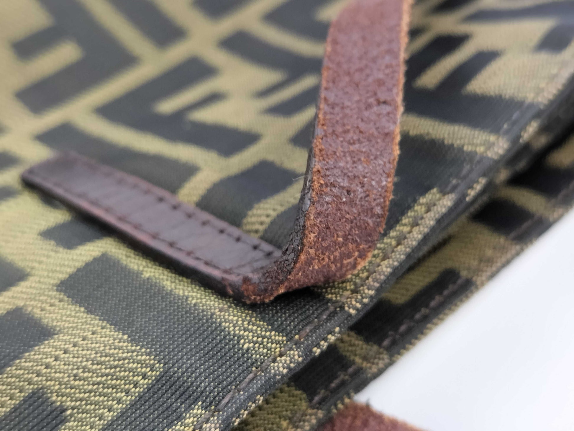 FENDI FF hardware Zucca tote bag