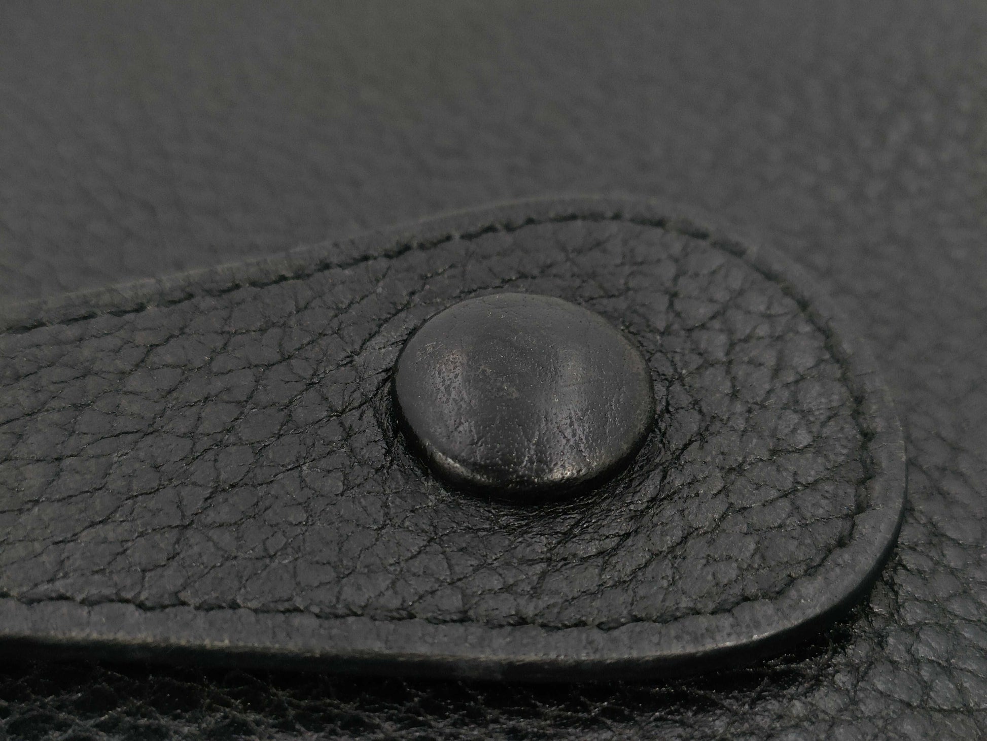 HERMES Evelyn Black Engraved Gold Hardware Shoulder Bag