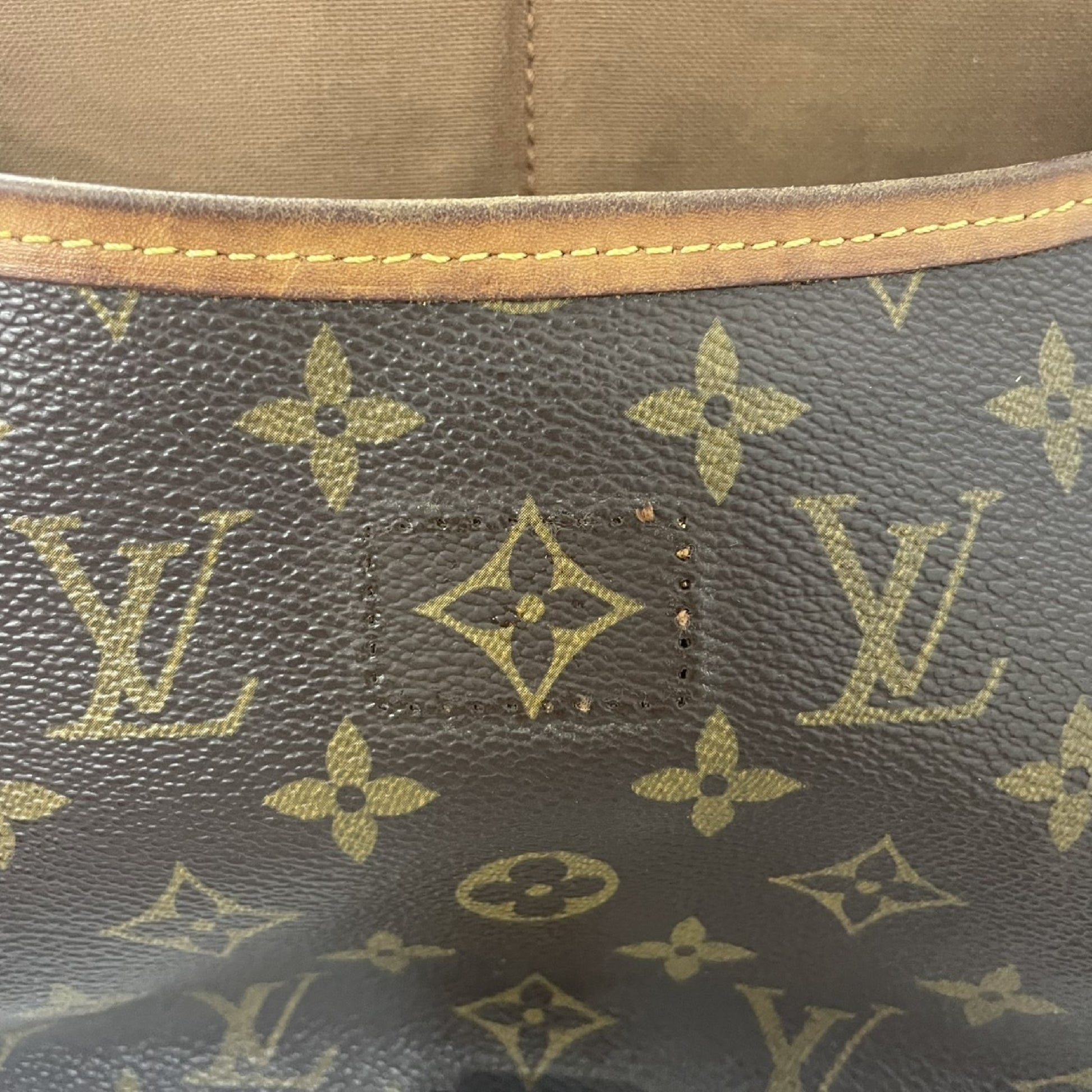 LOUIS VUITTON Saumur Shoulder Bag